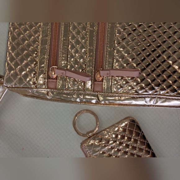 GENTLY USED ROSE GOLD VERA BRADLEY QUILTED CROSSBODY BAG & CARD HOLDER - Picture 13 of 16